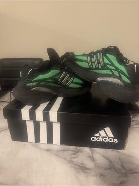 Adidas Adistar XLG 2.0 Black Green Men’s Size 10 HQ7551